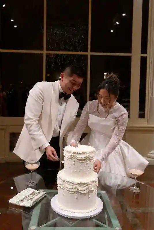 A Garden Wedding for Kyra and Vinny