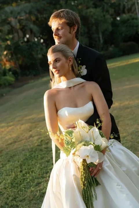 A Buttery Yellow Wedding for Laine and Rehn