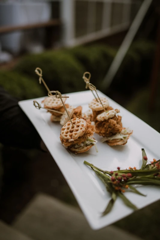 An Outdoor Wedding for Laura and Alex