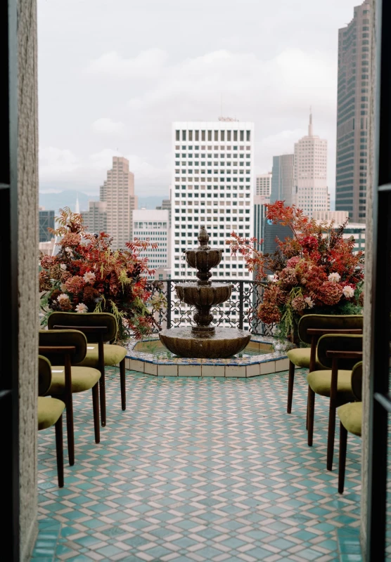 A Vintage Glam Wedding for Laura and Ted