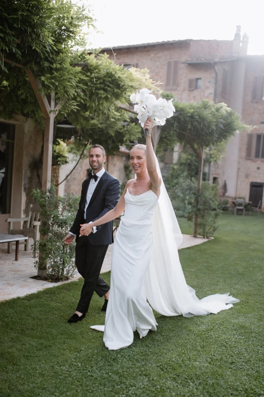 A Countryside Wedding for Lauren and Alex