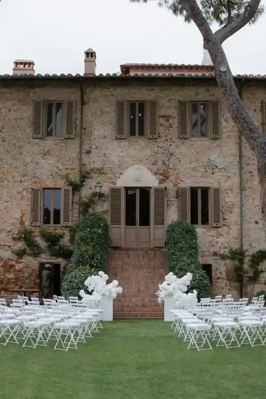 A Countryside Wedding for Lauren and Alex