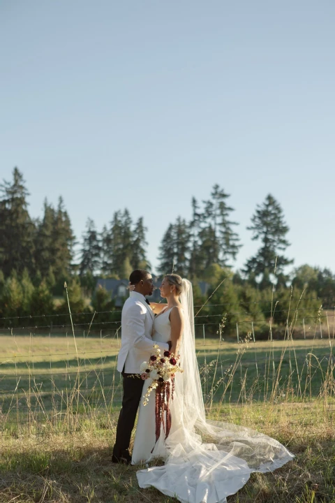 An Outdoor Wedding for Lauren and Montigo