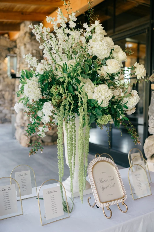 A Classic Wedding for Lauren and Ryan