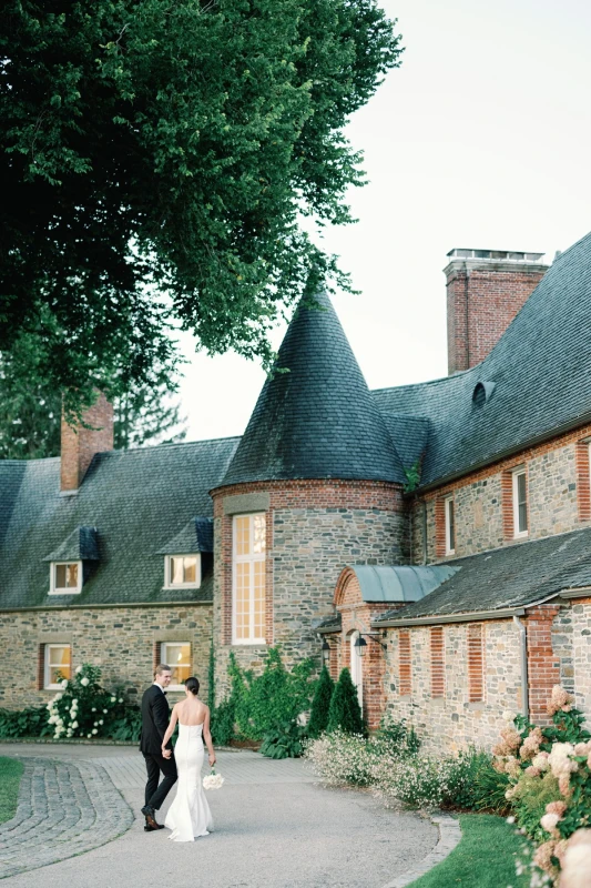 A Classic Wedding for Leah and Davey