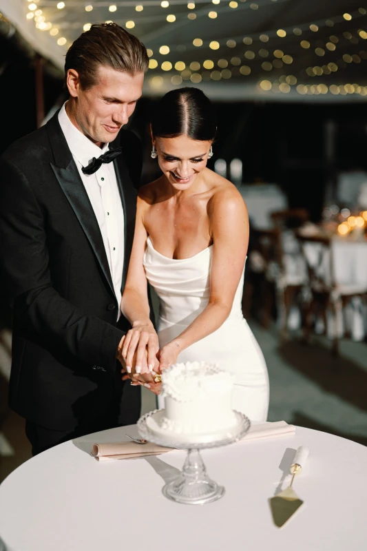 A Classic Wedding for Leah and Davey