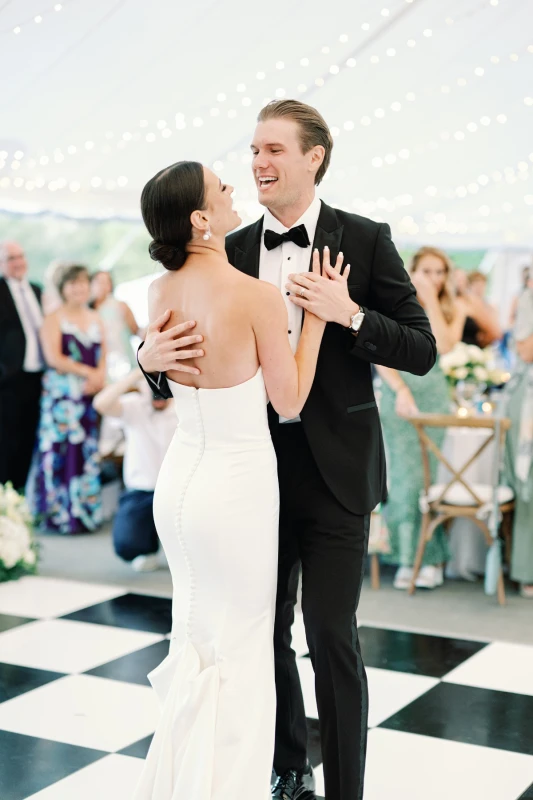 A Classic Wedding for Leah and Davey