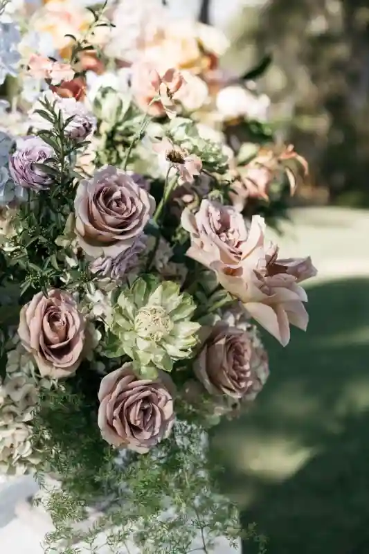 A Beach Wedding for Leslie  and Vincent 
