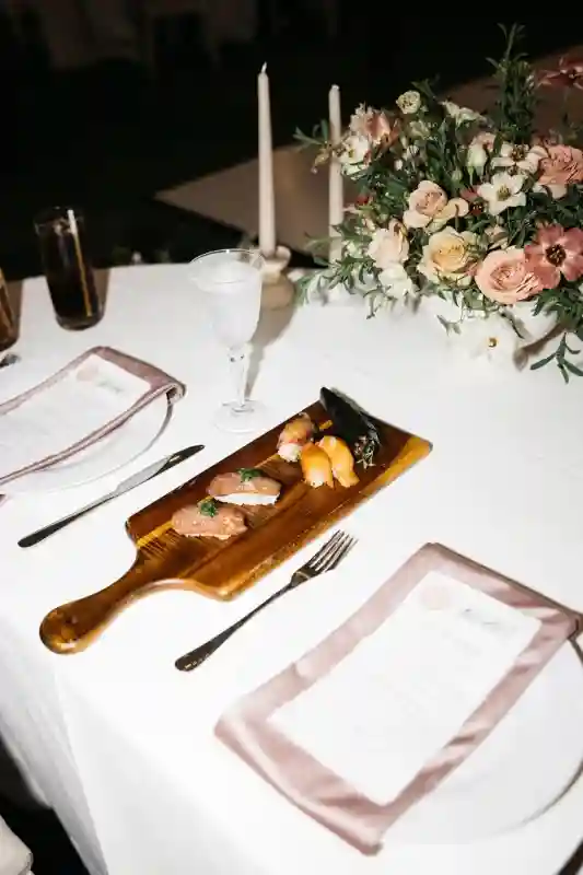 A Beach Wedding for Leslie  and Vincent 