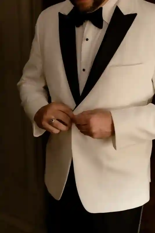 A Formal Wedding for Lily and Kevin