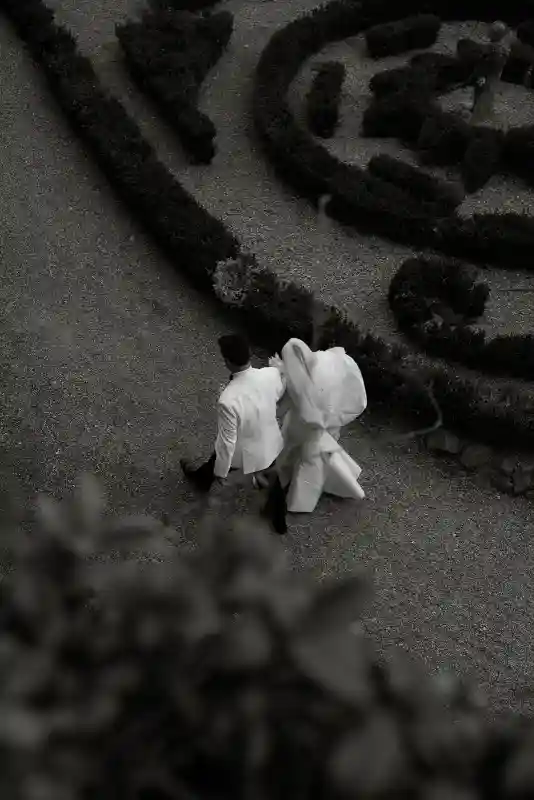 A Formal Wedding for Lily and Kevin