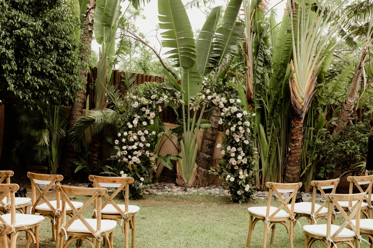 An Outdoor Wedding for Linda and Michael