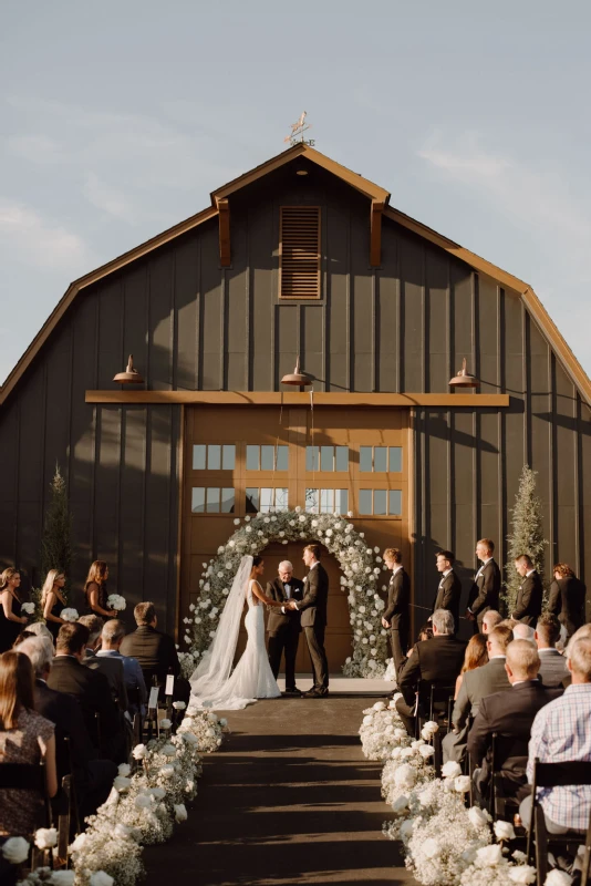 A Modern Wedding for Lindsay and Kole 