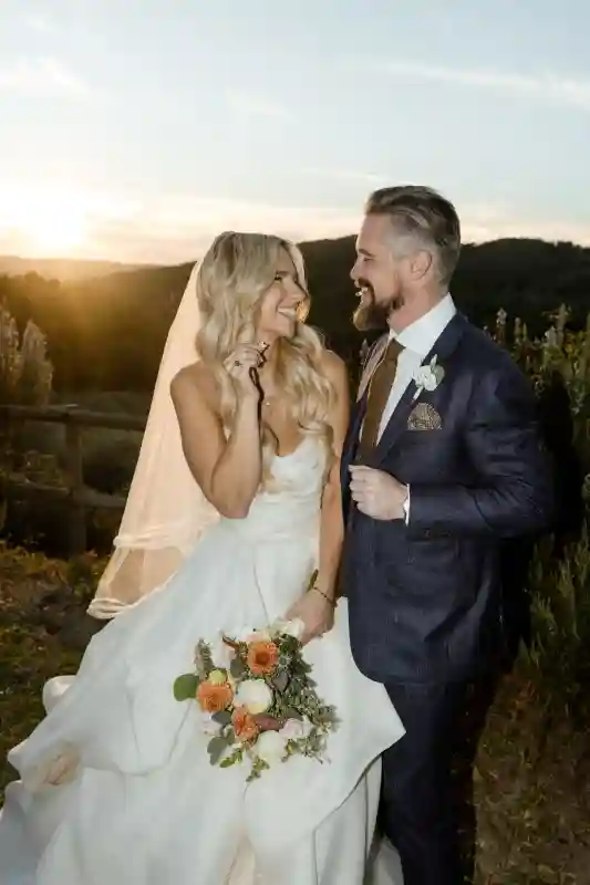 A Rustic Wedding for Lindsay and Travis