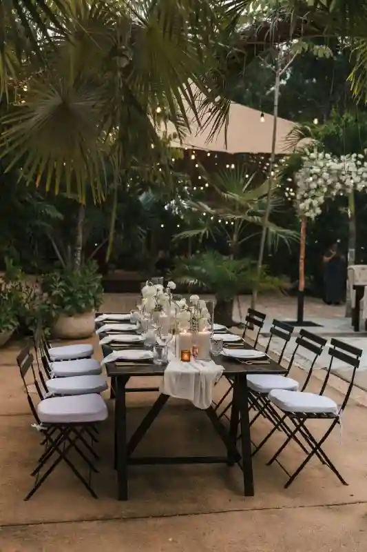 A Jungle Wedding for Lisa and Alejo