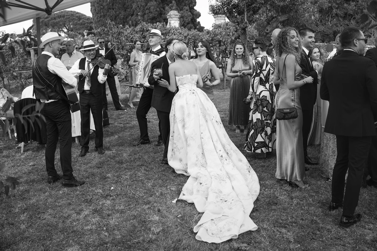 A Garden Wedding for Lisa and Lloyd