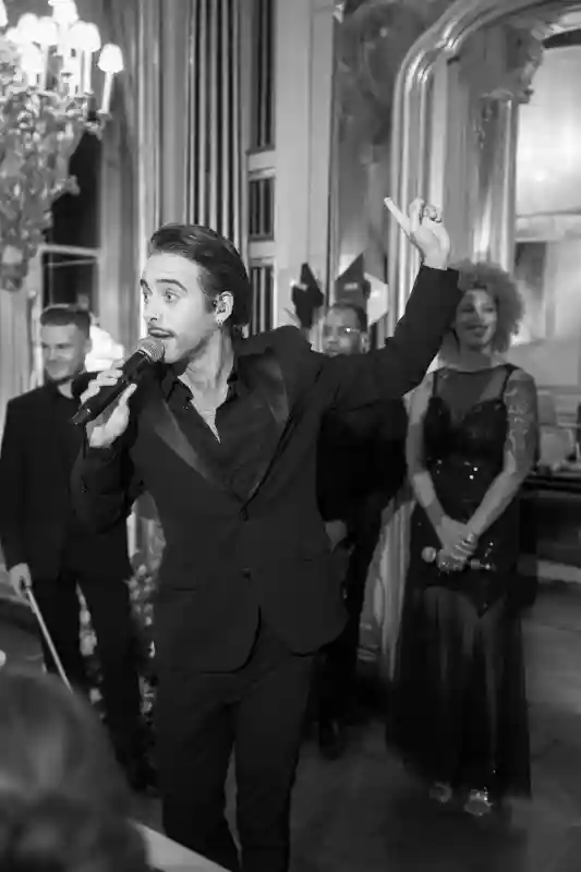 A Formal Wedding for Liz and Bradley