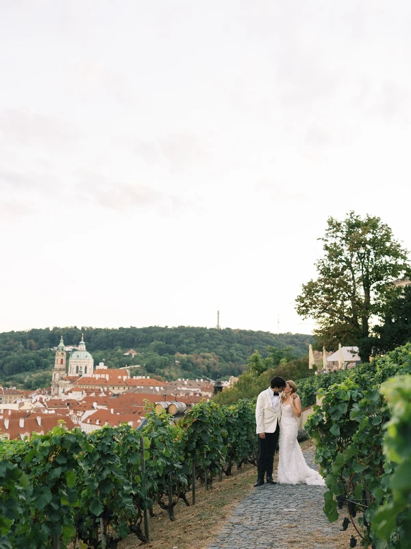 A Colorful Wedding for Maddie and Ander