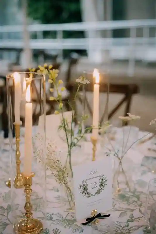 A Classic Wedding for Maddy and George