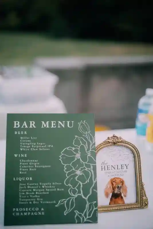 A Classic Wedding for Maddy and George