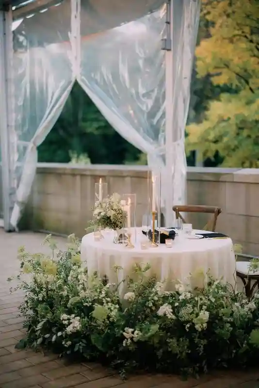 A Classic Wedding for Maddy and George