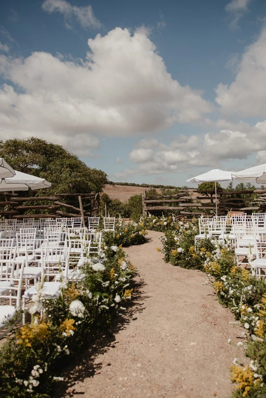 A Countryside Wedding for Madeleine and Harry