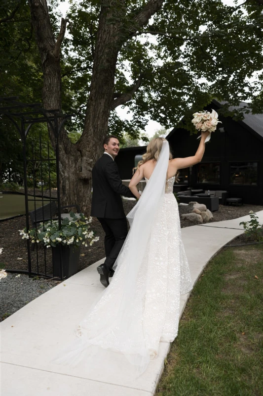 A Classic Wedding for Madeline and Brett