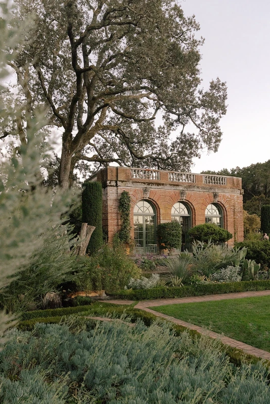 A Colorful Wedding for Madison and James