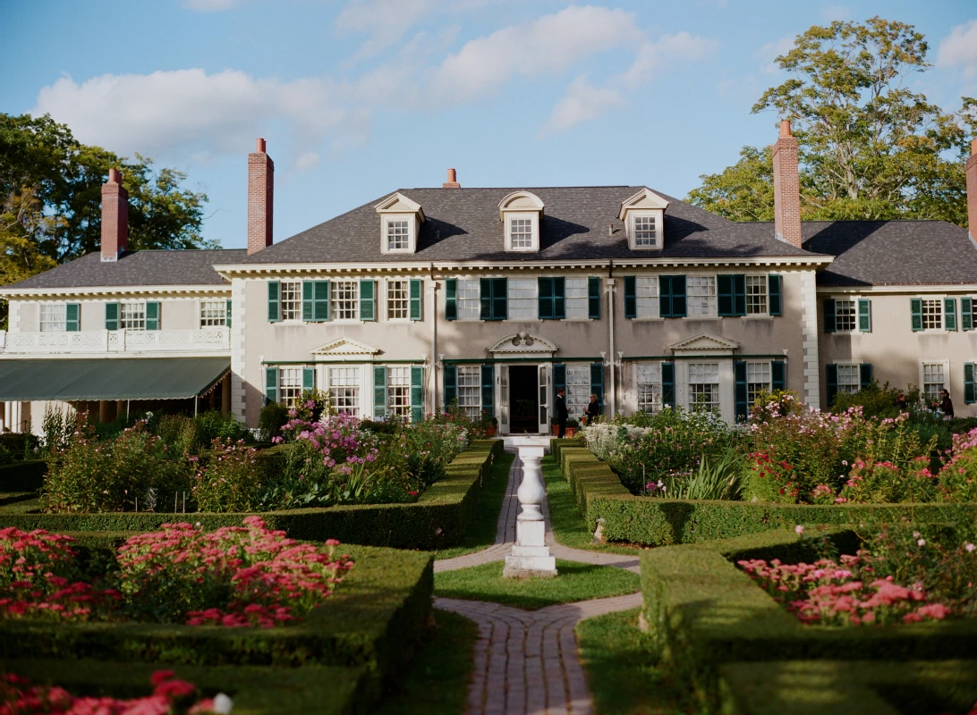 A Garden Wedding for Maggie and Aaron