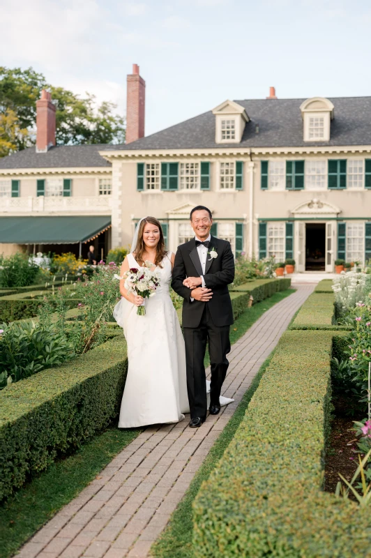 A Garden Wedding for Maggie and Aaron