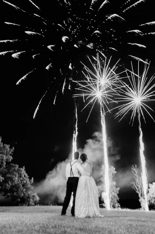 A Classic Wedding for Maggie and Ian