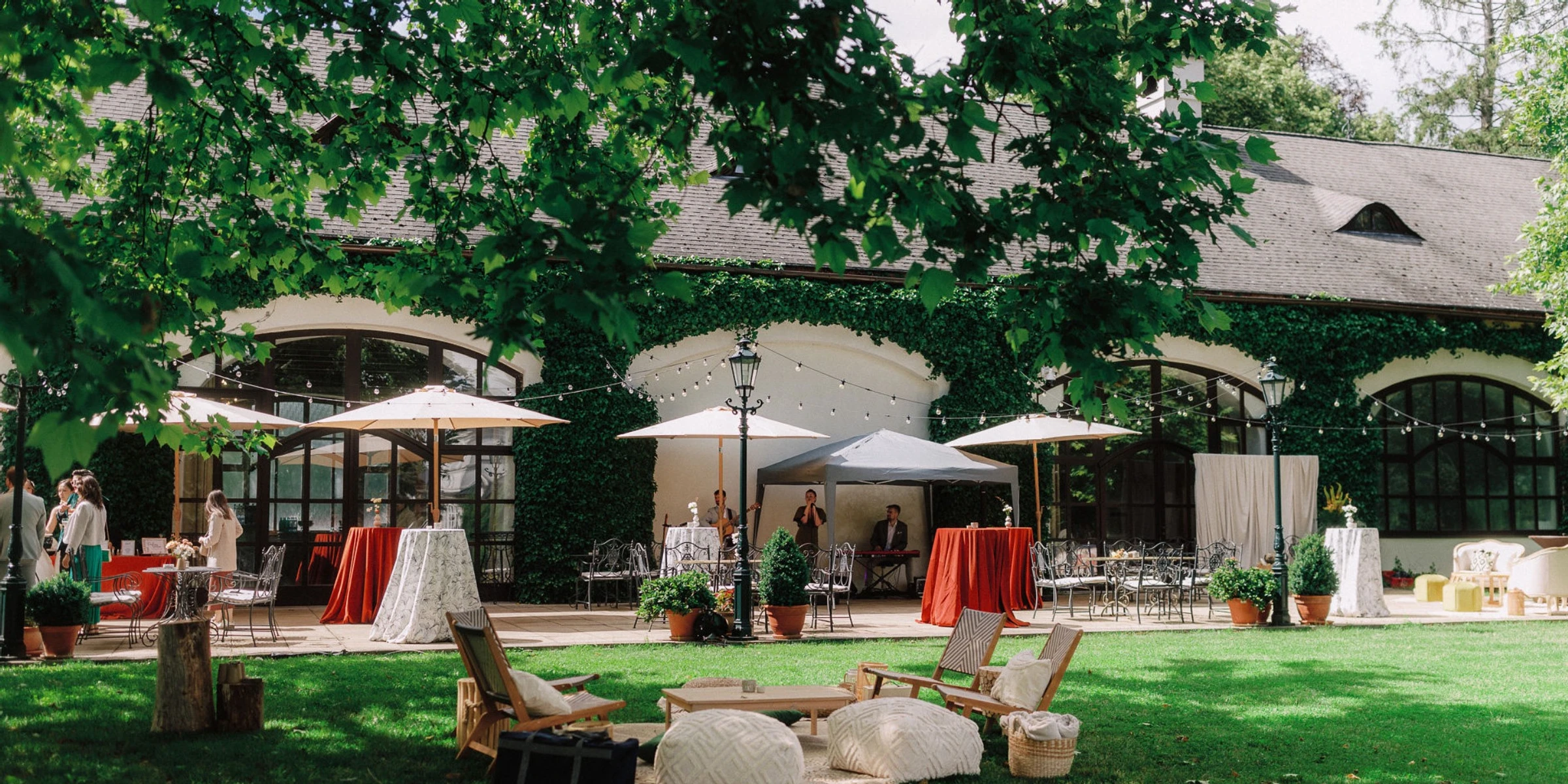 Magnolia Weddings Prague