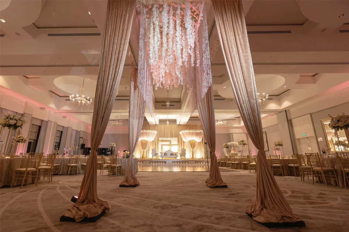 An Indoor Wedding for Mahnoor and Daniyal