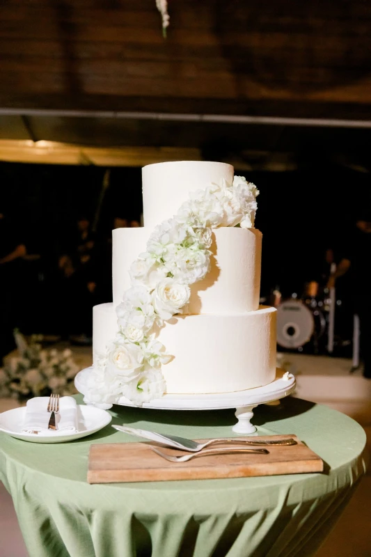 A Beach Wedding for Mariah and Mark