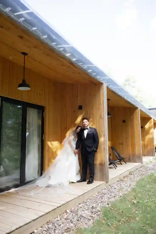 A Farmhouse Wedding for Marissa and Evan