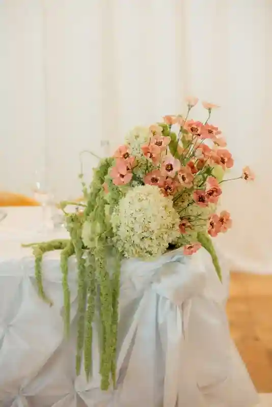 A Farmhouse Wedding for Marissa and Evan