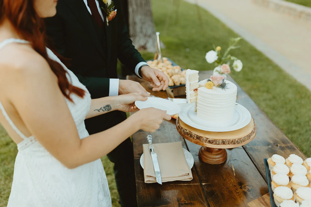 An Outdoor Wedding for Marla and Thomas