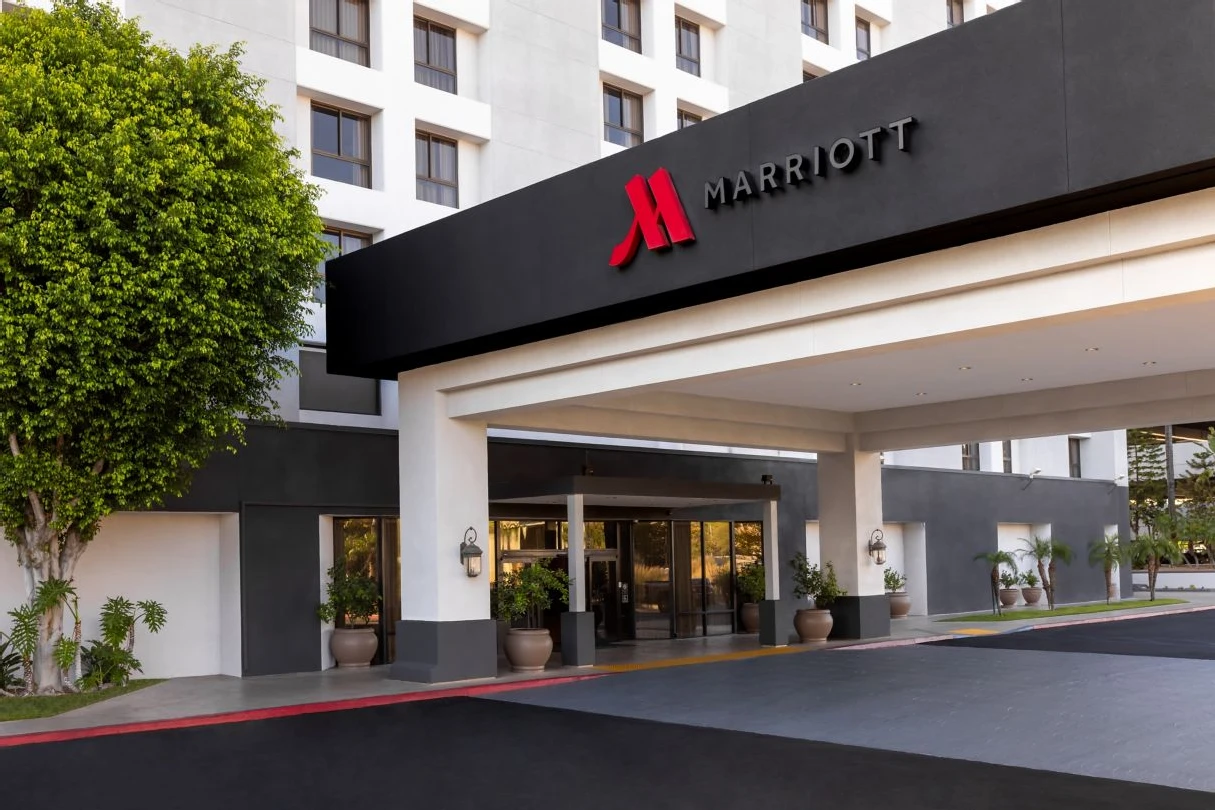 Marriott Riverside at the Convention Center