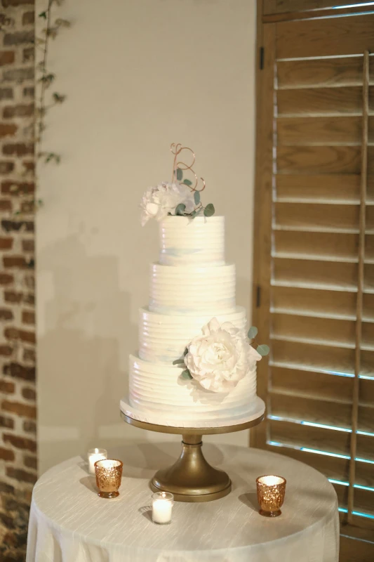 A Classic Wedding for Mattie and Duncan