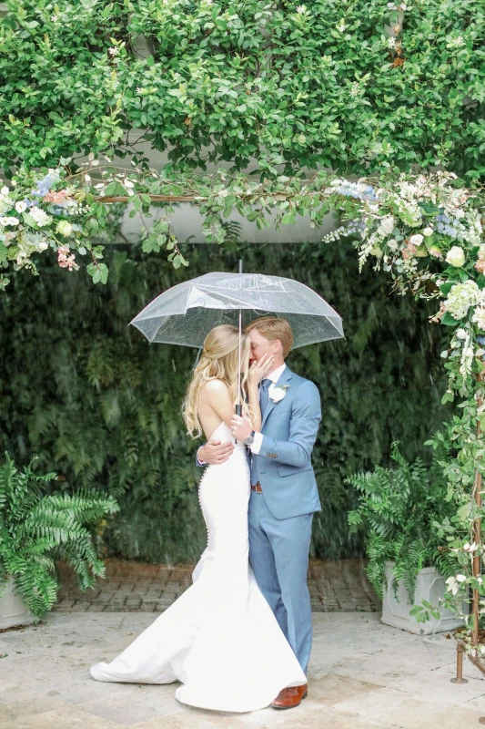 A Classic Wedding for Mattie and Duncan