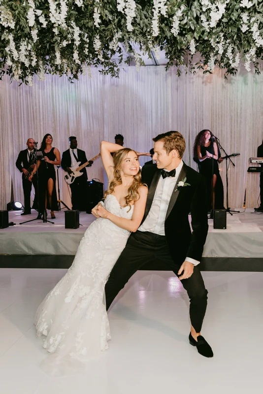 A Glam Wedding for Meredith and Tony