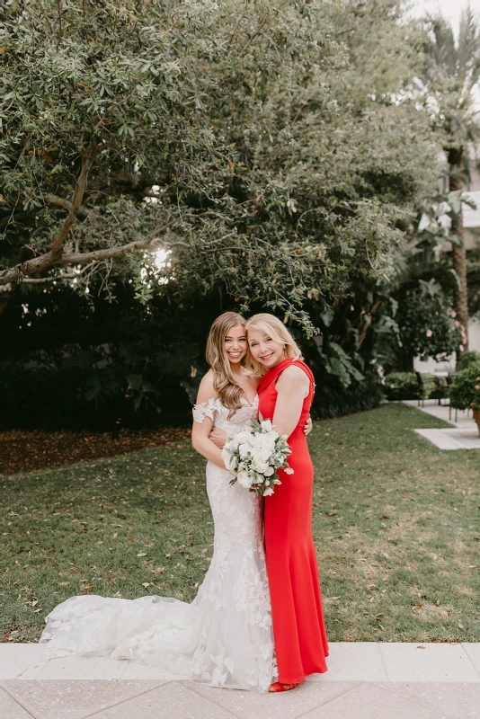 A Glam Wedding for Meredith and Tony