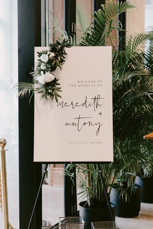 A Glam Wedding for Meredith and Tony