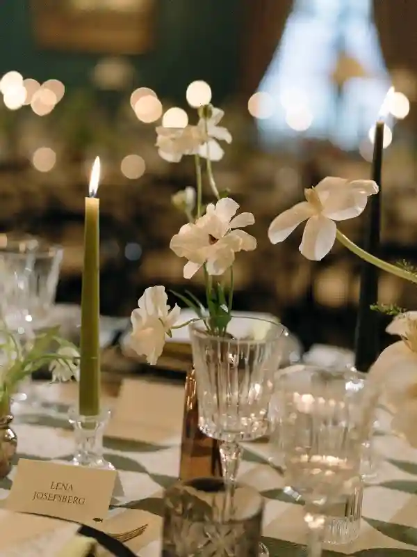 A Classic Wedding for Mia and Sam