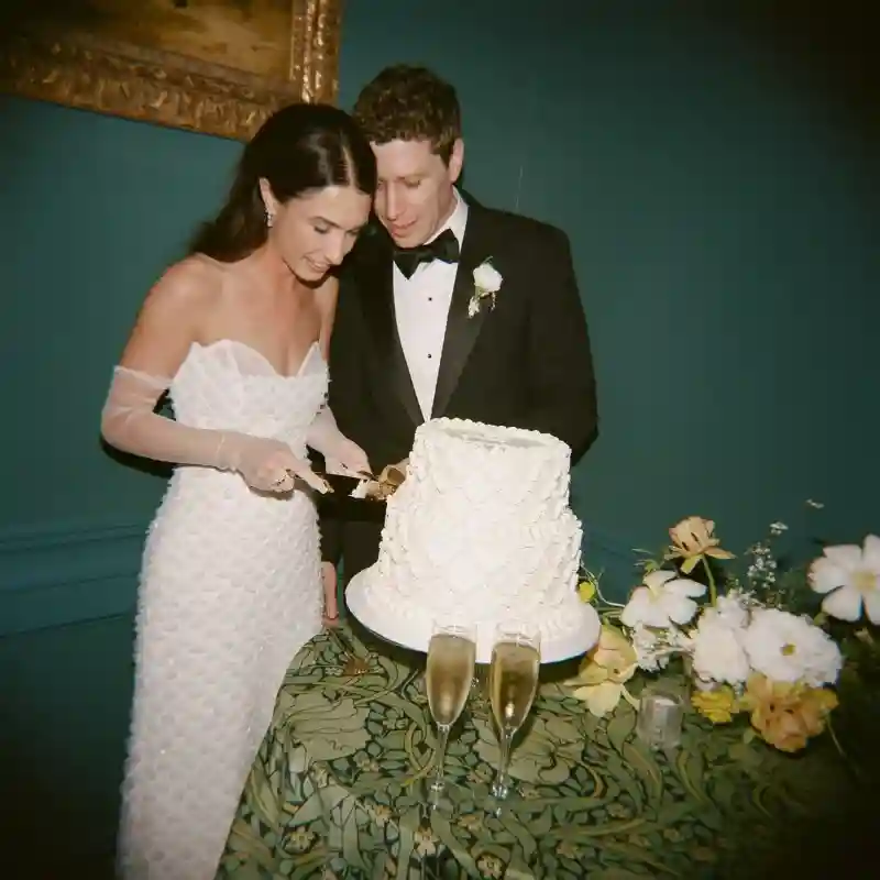 A Classic Wedding for Mia and Sam