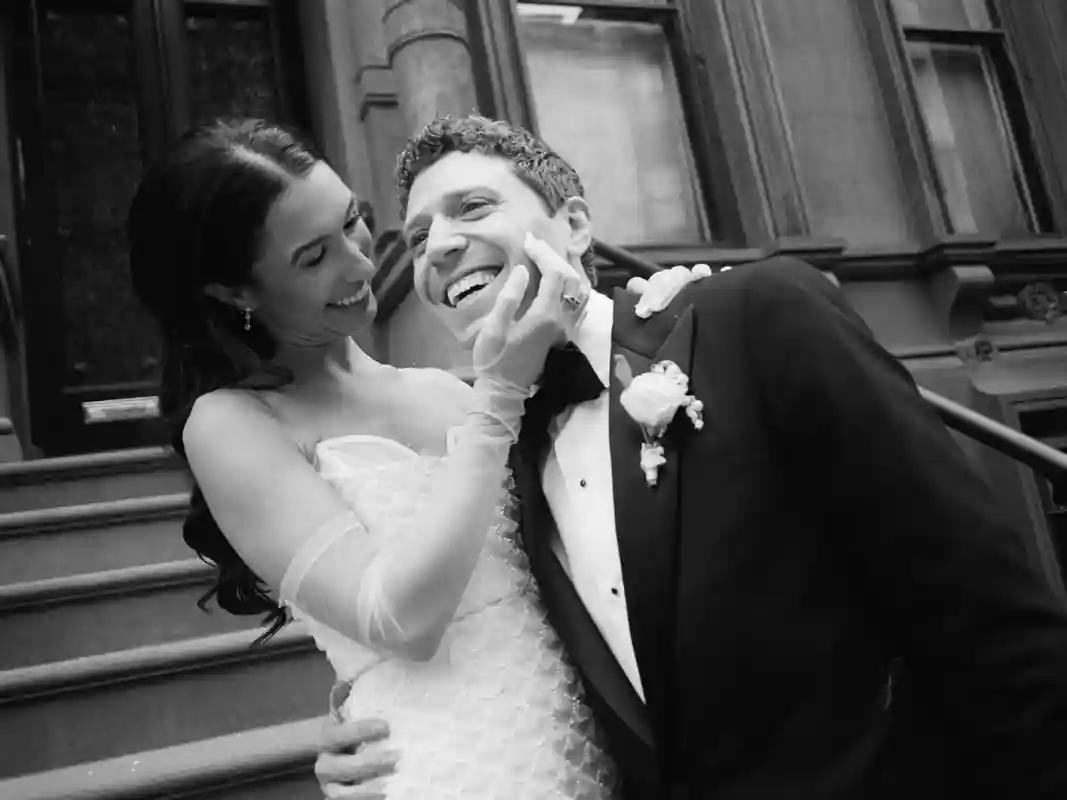 A Classic Wedding for Mia and Sam
