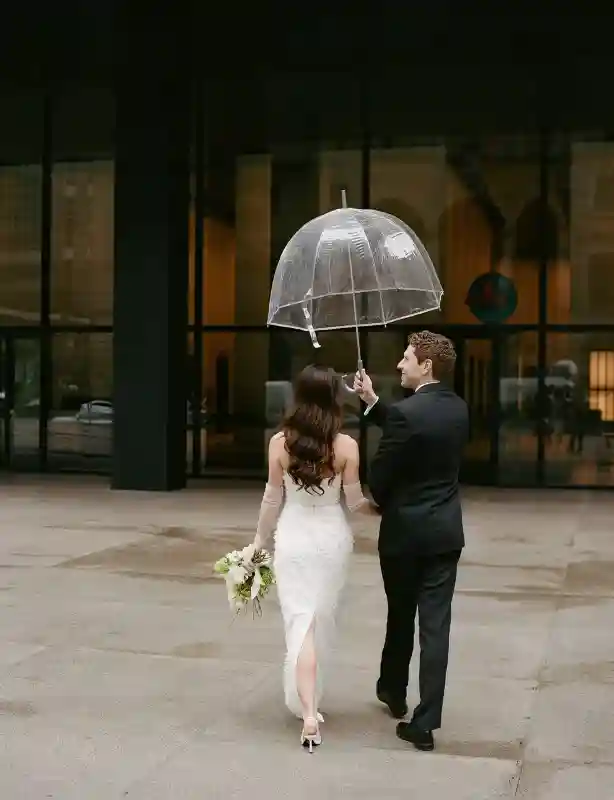 A Classic Wedding for Mia and Sam