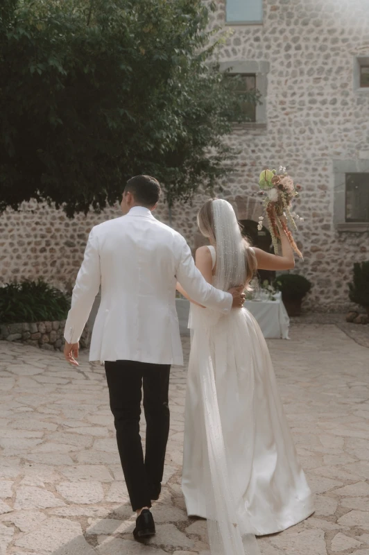 A Sun-Washed Wedding for Michaela and Jimmy