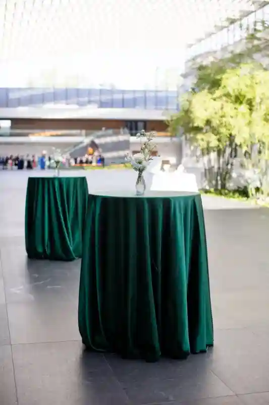 A Museum Wedding for Michelle and Tom