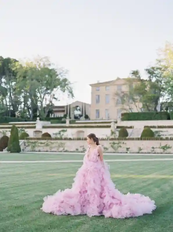 A Colorful Editorial for Cosette and Louis